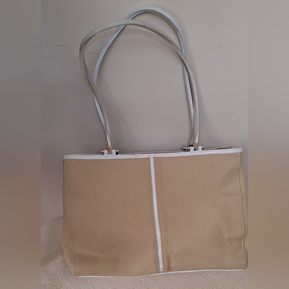 MONDANI CANVAS AND WHITE PATENT LEATHER  Pre-loved TOTE BAG
